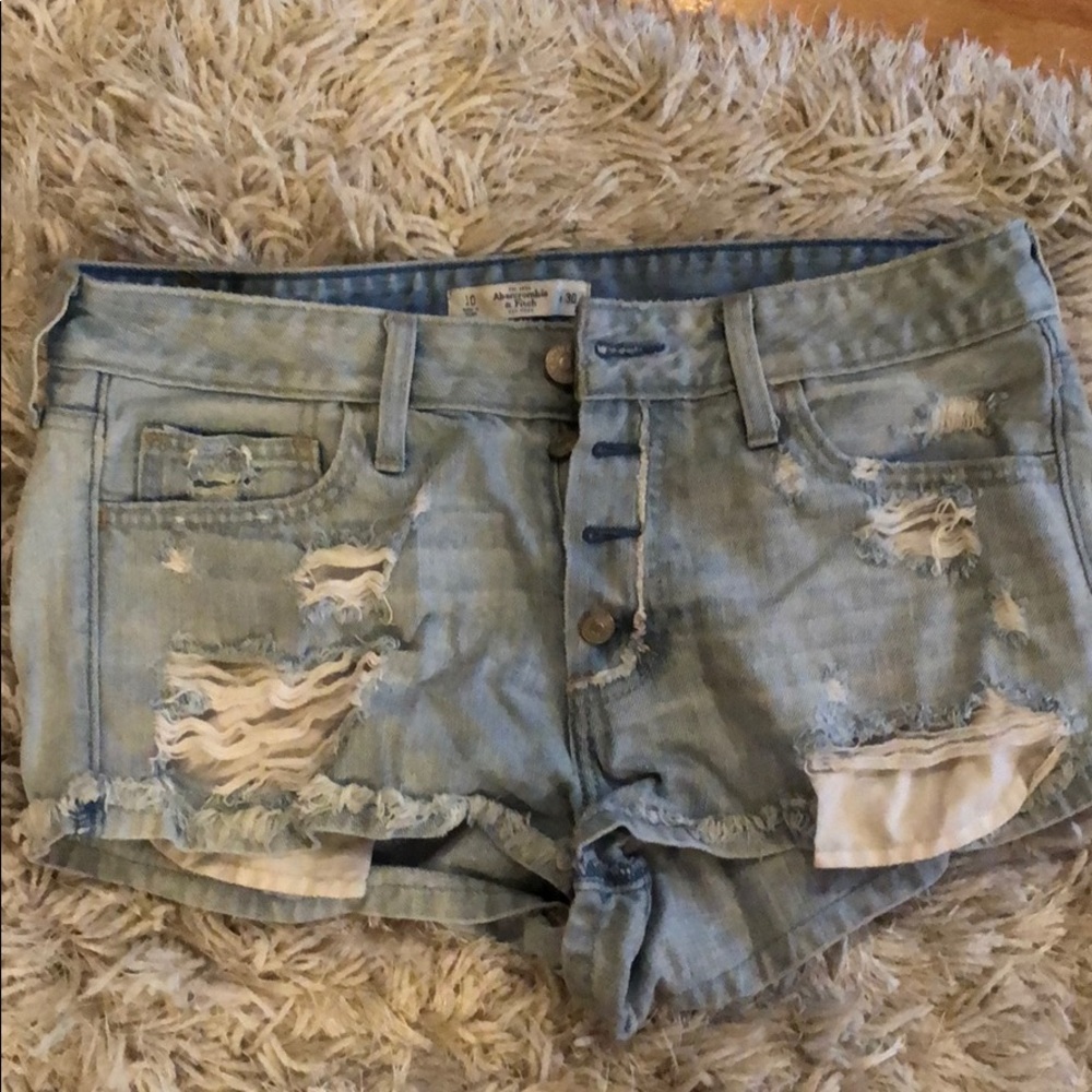 Shorty shorts
